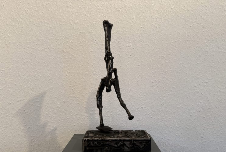 Osso, Stainless steel, H: 40 cm  B: 21 cm T: 8 cm 2,5 Kg, 2021
