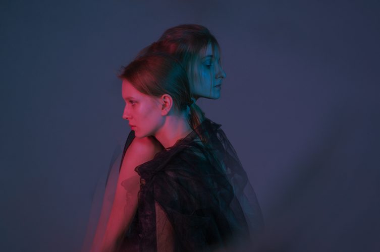 ©Jenet Bonishi - Two Halves II - photo printing on canvas - 70x50 cm - 2023