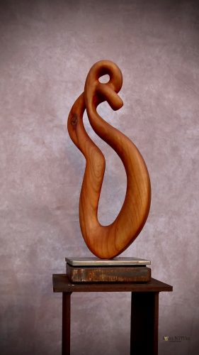 ©Klaus Koch - Together_A sculpture of love and unity - Pear on stainless steel base - 51 x 22 x 15 cm - 2020